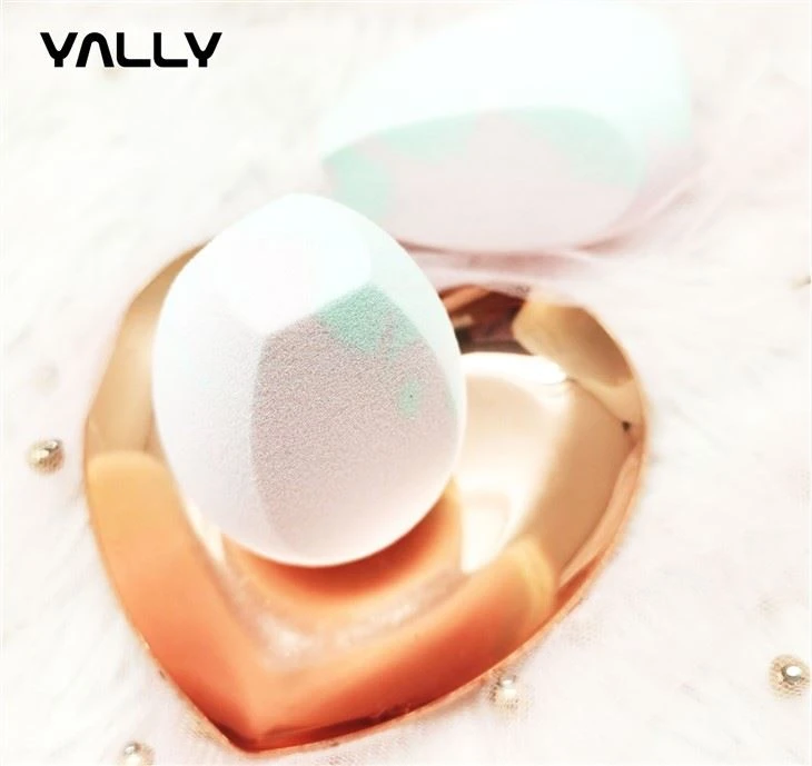 Whistle Make Up Blender in Marble Color